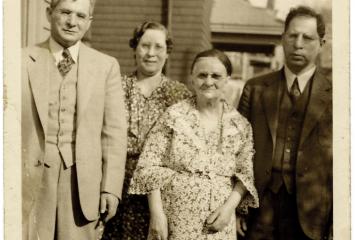 Stone family in Roxbury, date unknown, Elihu Stone Papers in the JHC archive.