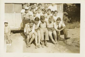 First period campers and staff at Hecht Pioneer Camp, 1939, Boston YMHA-Hecht House Records in the JHC archive.