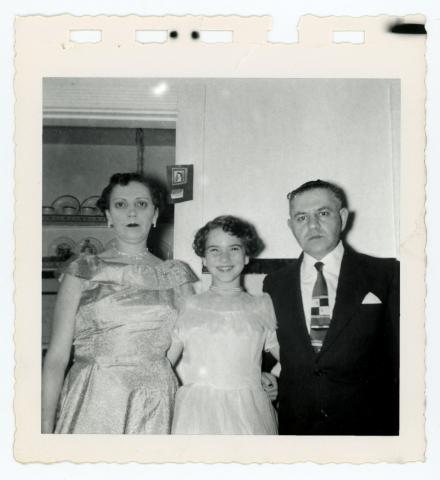Mollie, Linda, and Sydney Finkelstein at Bellingham Street in Chelsea, circa 1954, image courtesy of Norman Finkelstein.