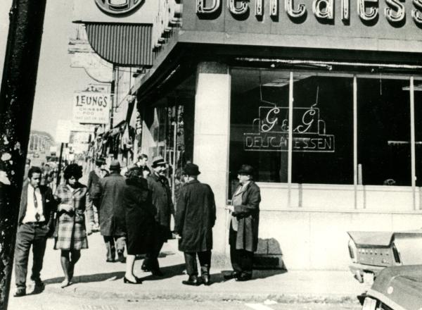 Image of G&G Deli, date unknown, from the Wyner Family Jewish Heritage Center collection